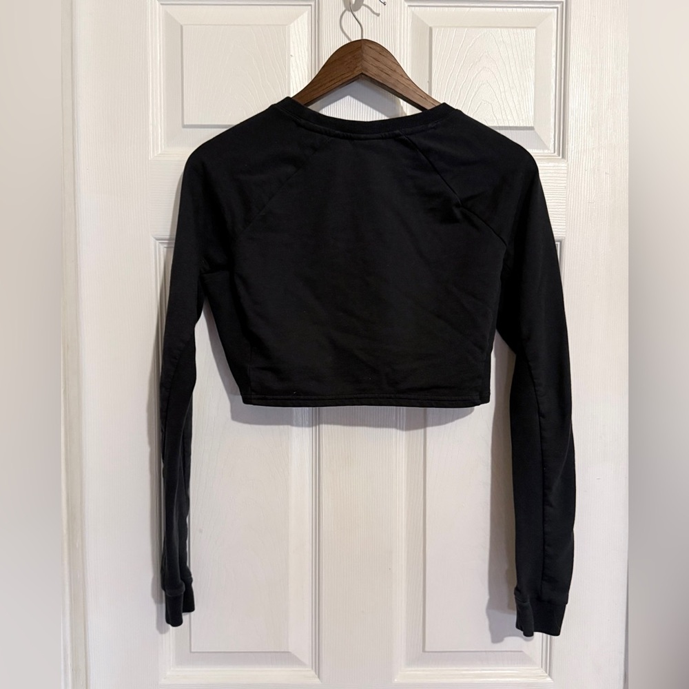 Gymshark Cropped Long Sleeve Crew Top - Picture 6 of 6